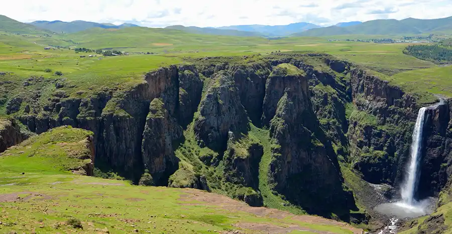 /vorschaubilder/unbekantes afrika/brand_media_start_neu_ Lesotho.webp